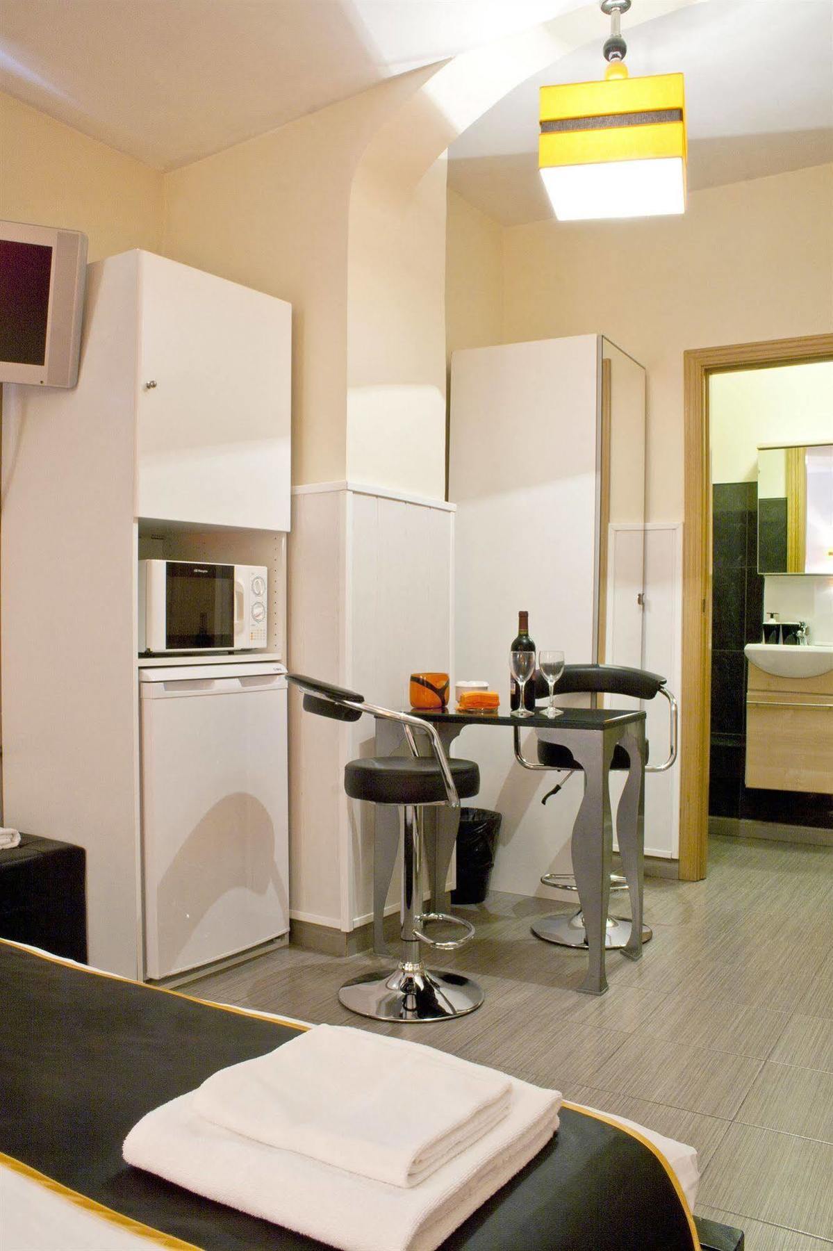 Hostal Oxum Madrid Pokoj fotografie